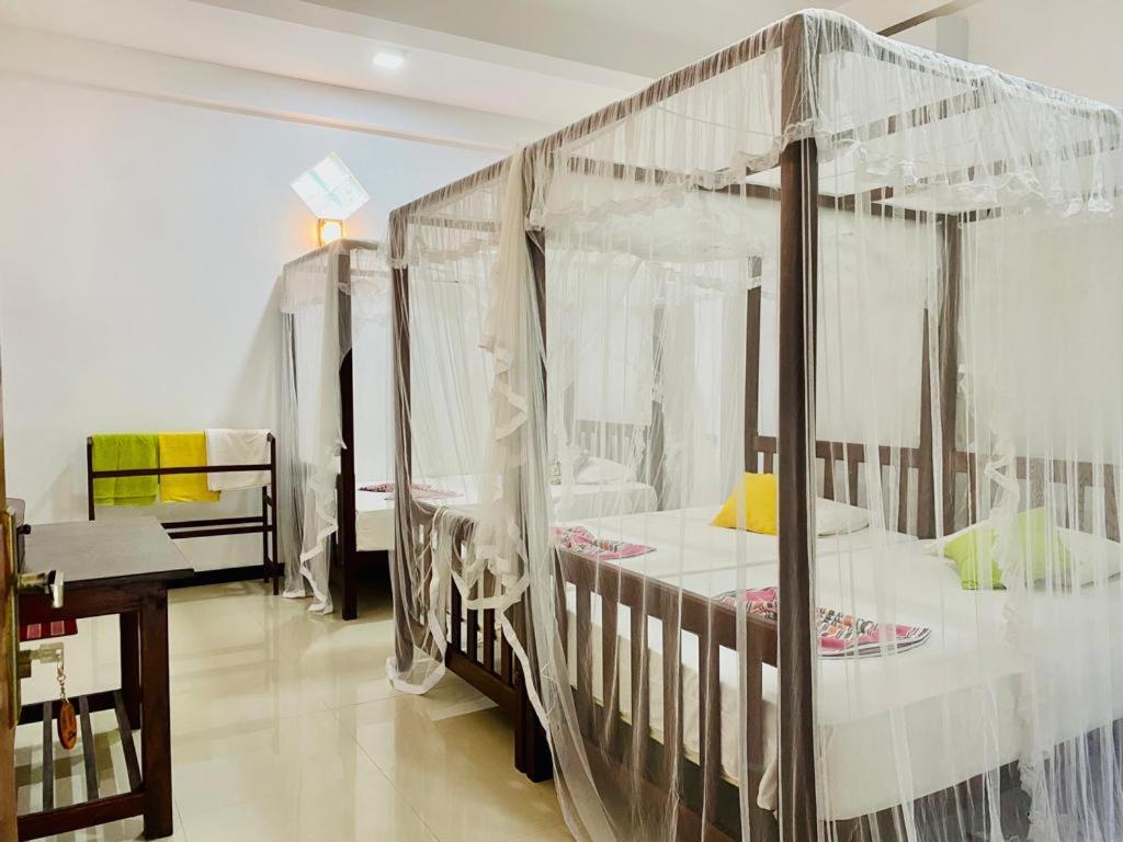 Gihan Guesthouse ミリッサ エクステリア 写真