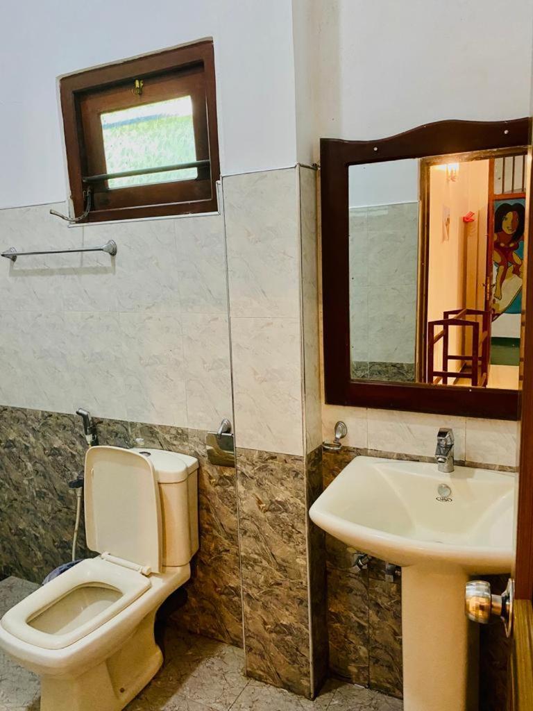 Gihan Guesthouse ミリッサ エクステリア 写真