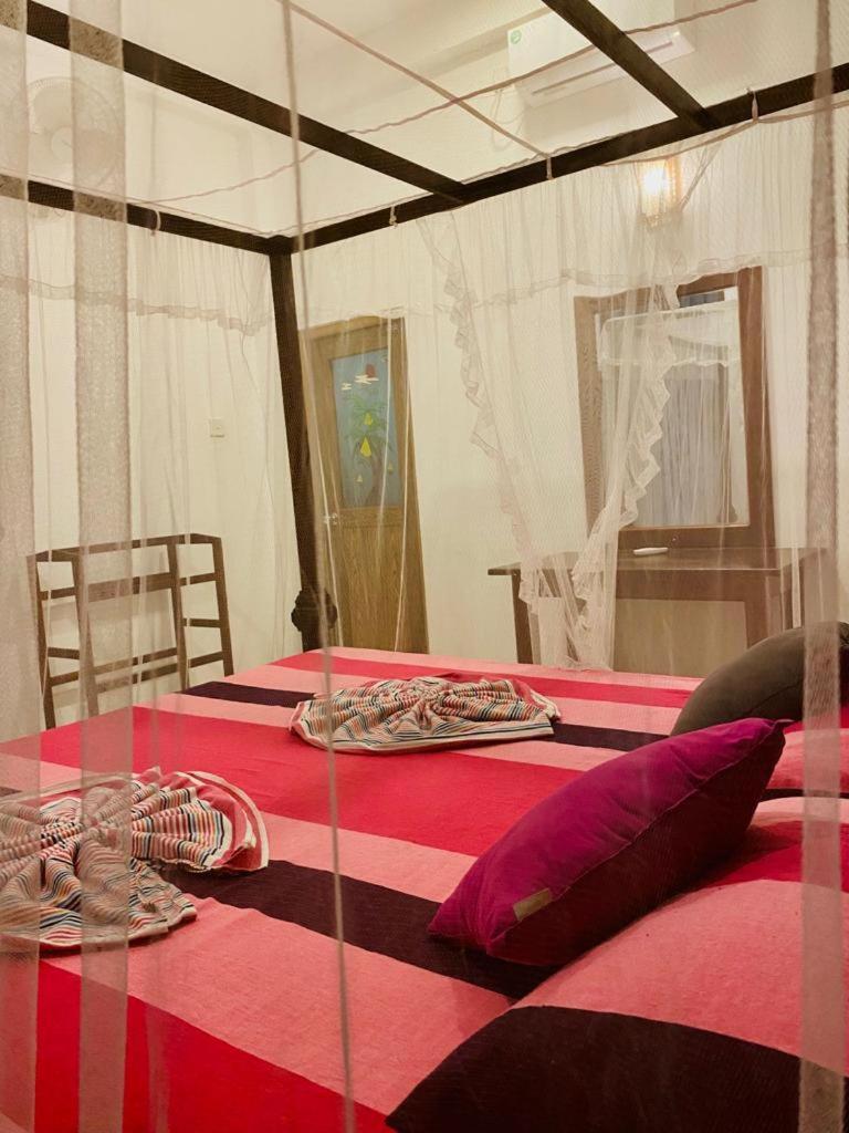 Gihan Guesthouse ミリッサ エクステリア 写真