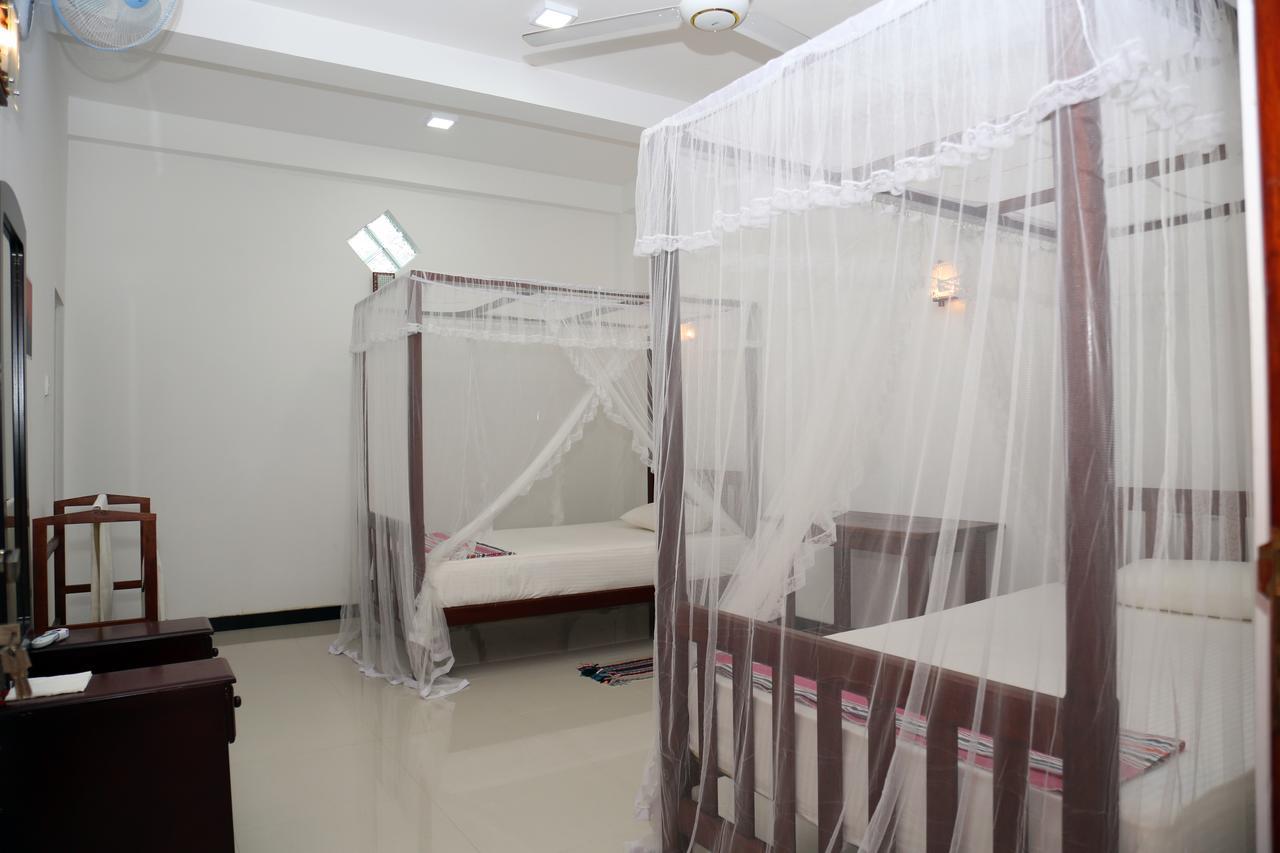Gihan Guesthouse ミリッサ エクステリア 写真