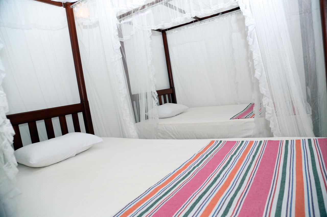 Gihan Guesthouse ミリッサ エクステリア 写真