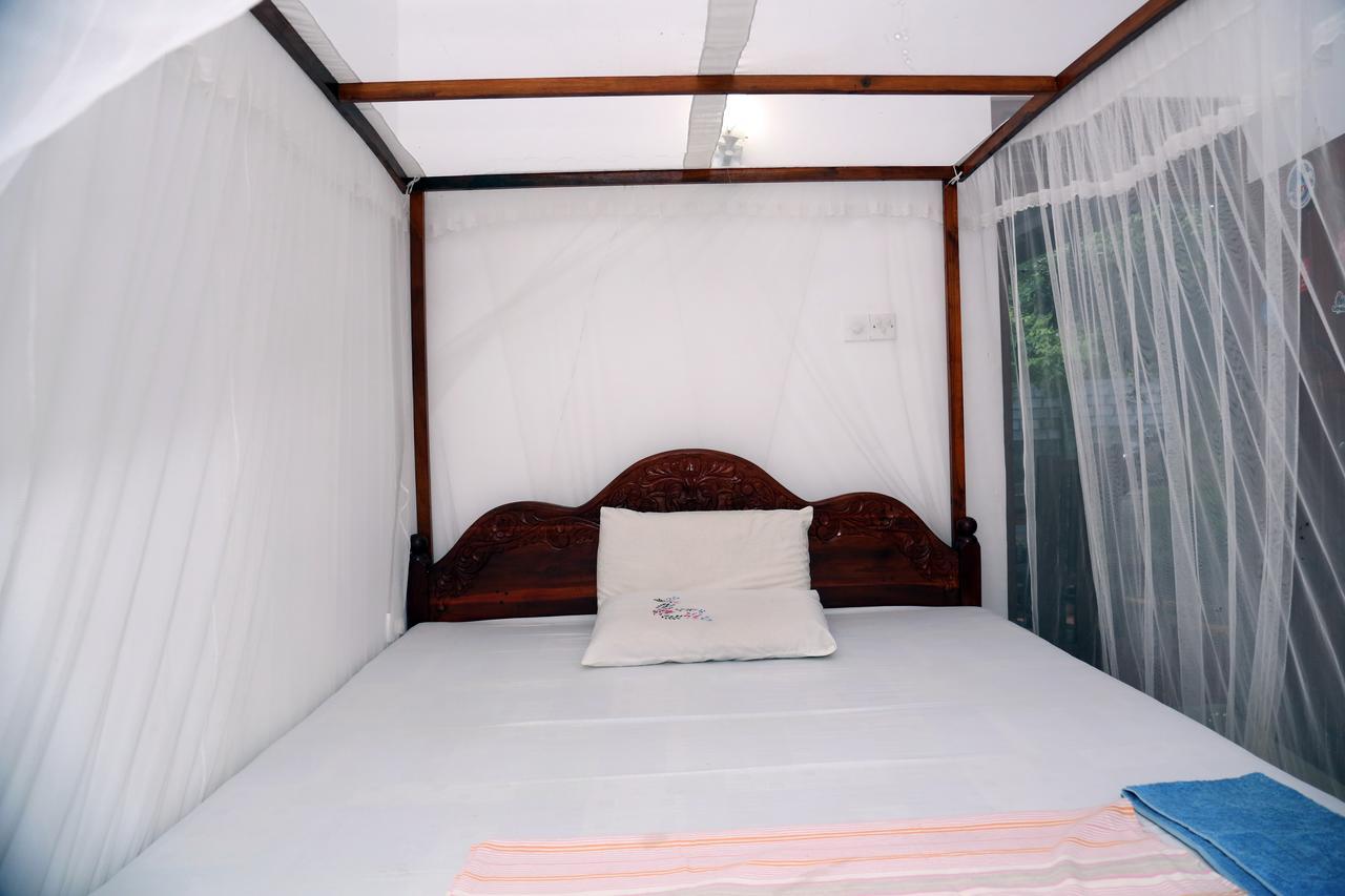 Gihan Guesthouse ミリッサ エクステリア 写真