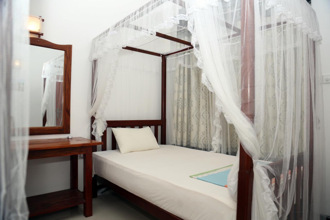 Gihan Guesthouse ミリッサ エクステリア 写真