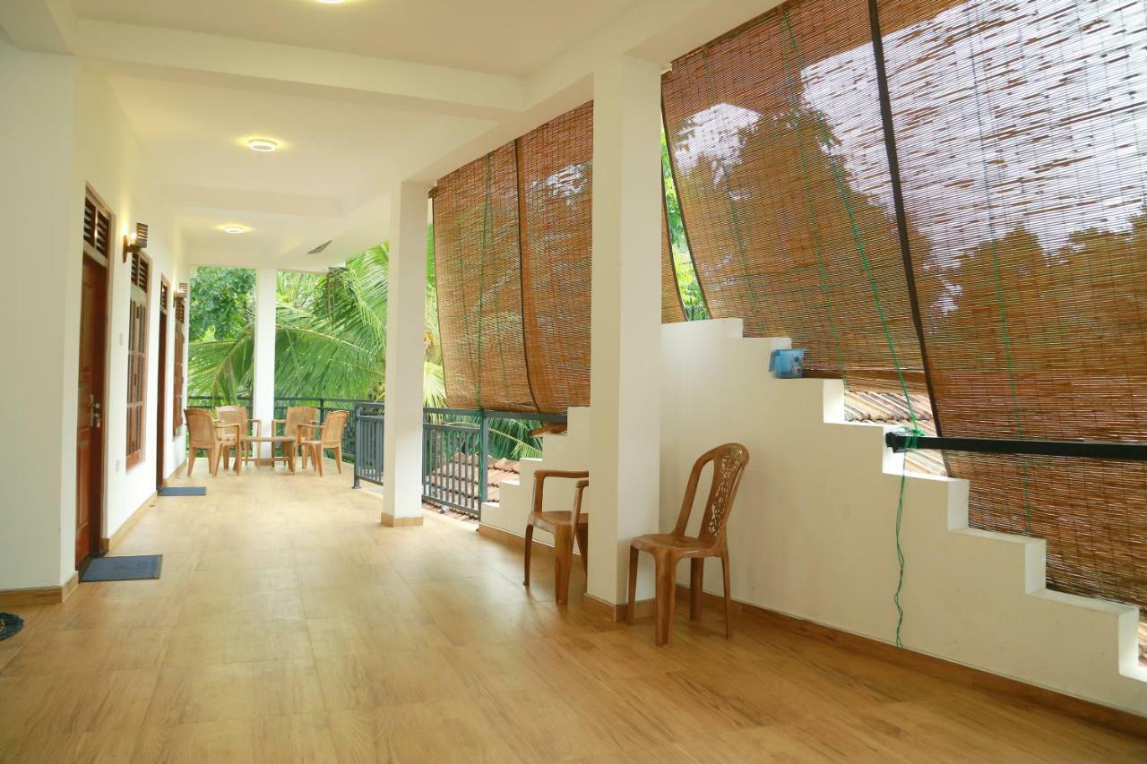 Gihan Guesthouse ミリッサ エクステリア 写真