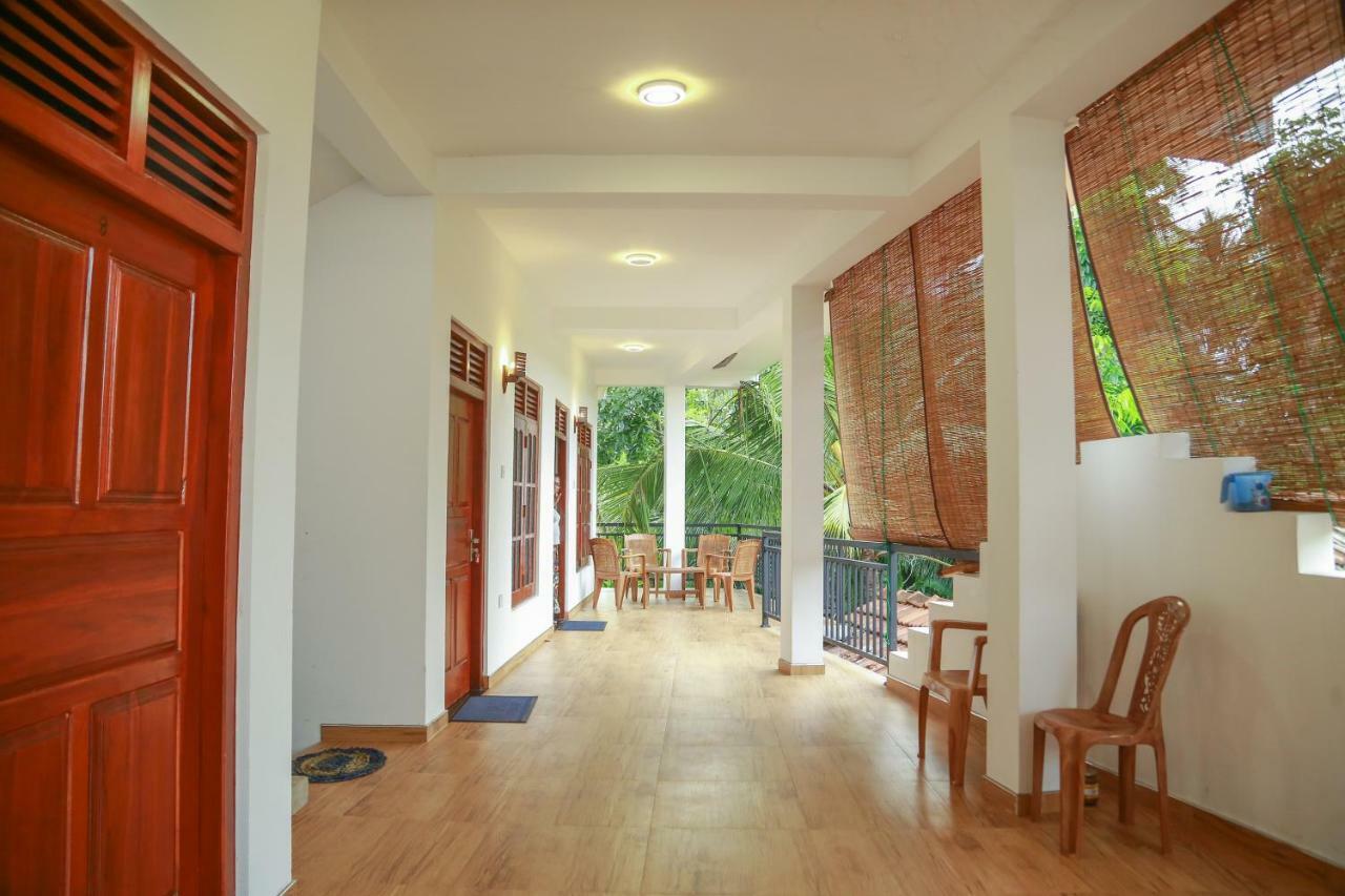 Gihan Guesthouse ミリッサ エクステリア 写真
