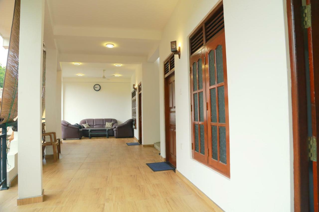 Gihan Guesthouse ミリッサ エクステリア 写真