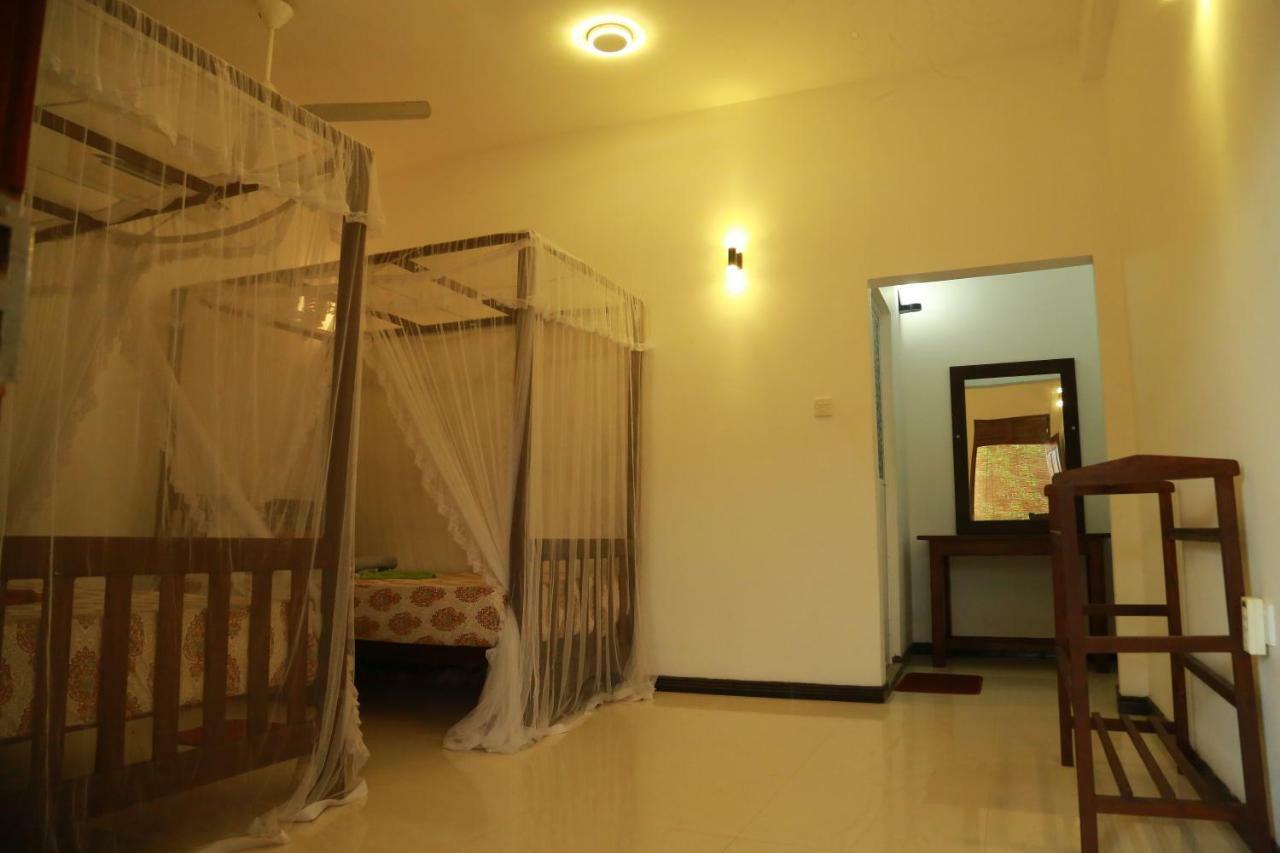 Gihan Guesthouse ミリッサ エクステリア 写真