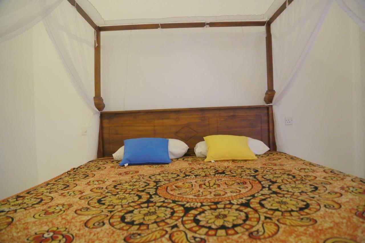 Gihan Guesthouse ミリッサ エクステリア 写真