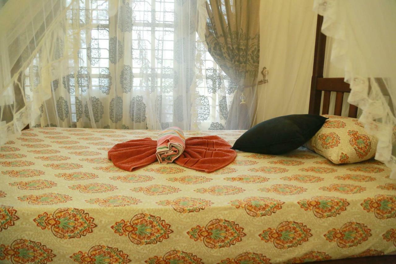 Gihan Guesthouse ミリッサ エクステリア 写真