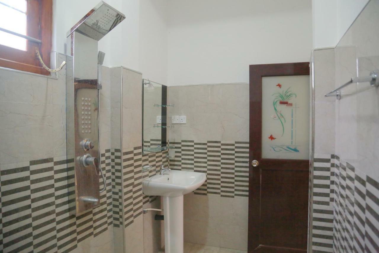 Gihan Guesthouse ミリッサ エクステリア 写真