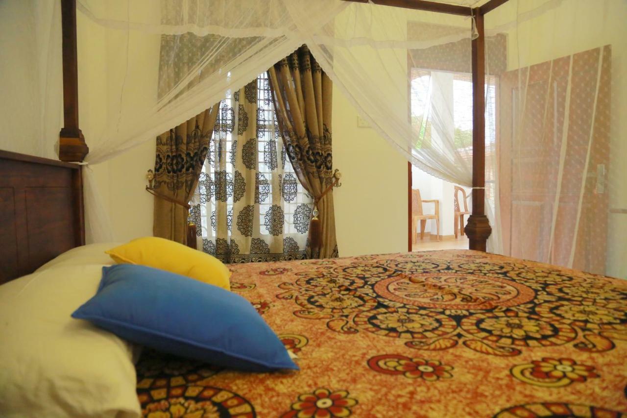 Gihan Guesthouse ミリッサ エクステリア 写真