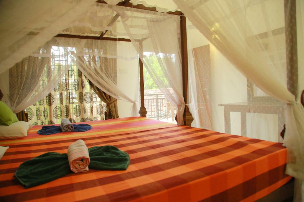 Gihan Guesthouse ミリッサ エクステリア 写真