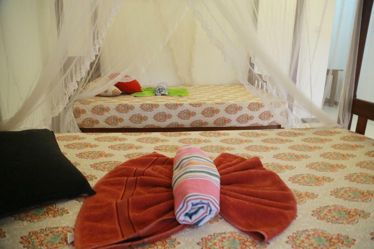 Gihan Guesthouse ミリッサ エクステリア 写真